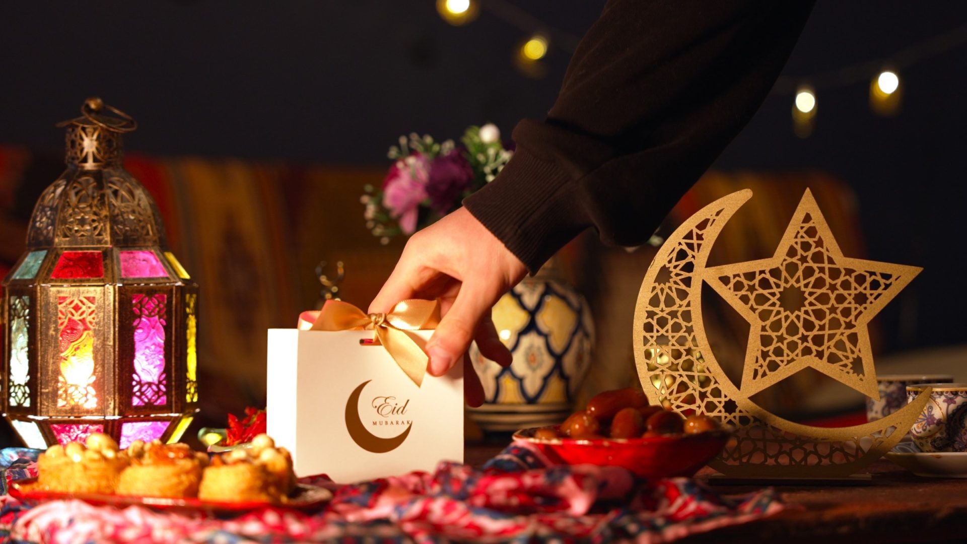 Eid al-Fitr, sărbătoarea care marchează sfârșitul Ramadanului, se apropie cu pași repezi pentru musulmanii din întreaga lume