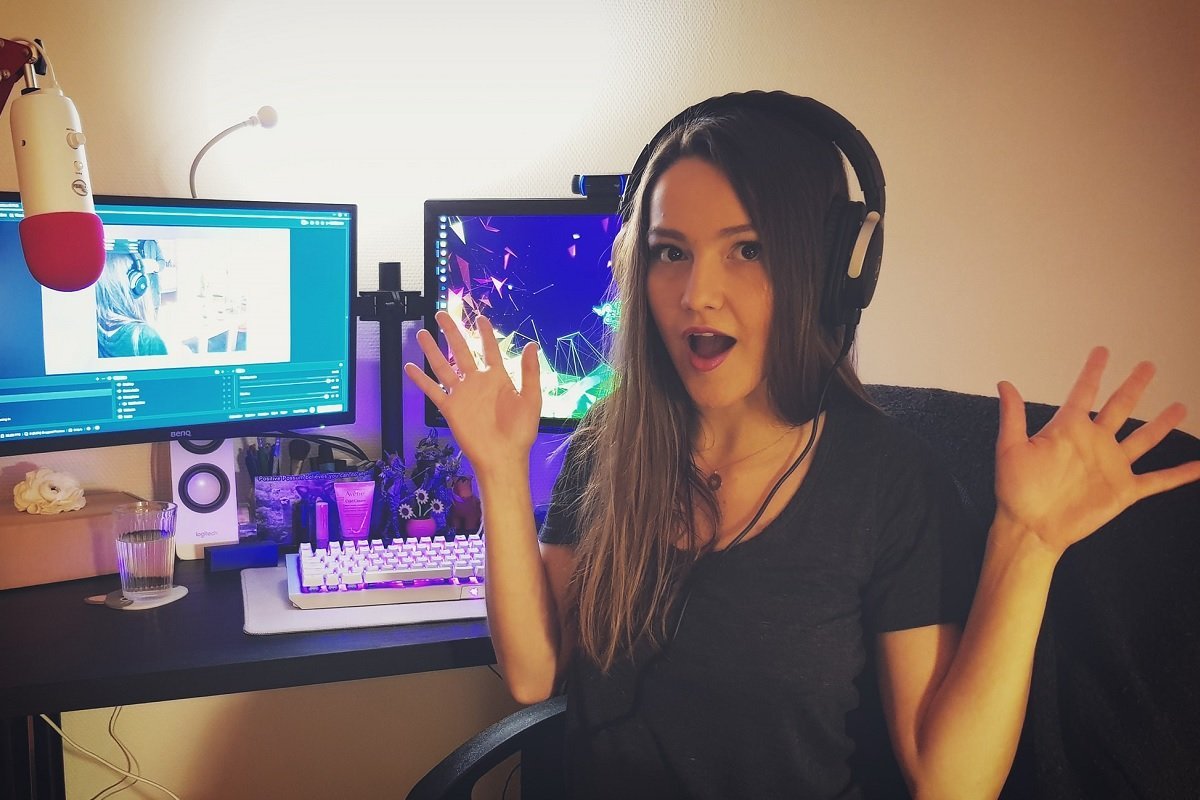 O nouă controversă pentru Oana Lasconi: Iran, Biserică și reacții vehemente Oana Lasconi, fiica primarului Elena Lasconi, a stârnit un val de critici după ce a făcut o comparație controversată între liderul suprem al Iranului, Ali Khamenei, și Patriarhul Bisericii Ortodoxe Române, Daniel