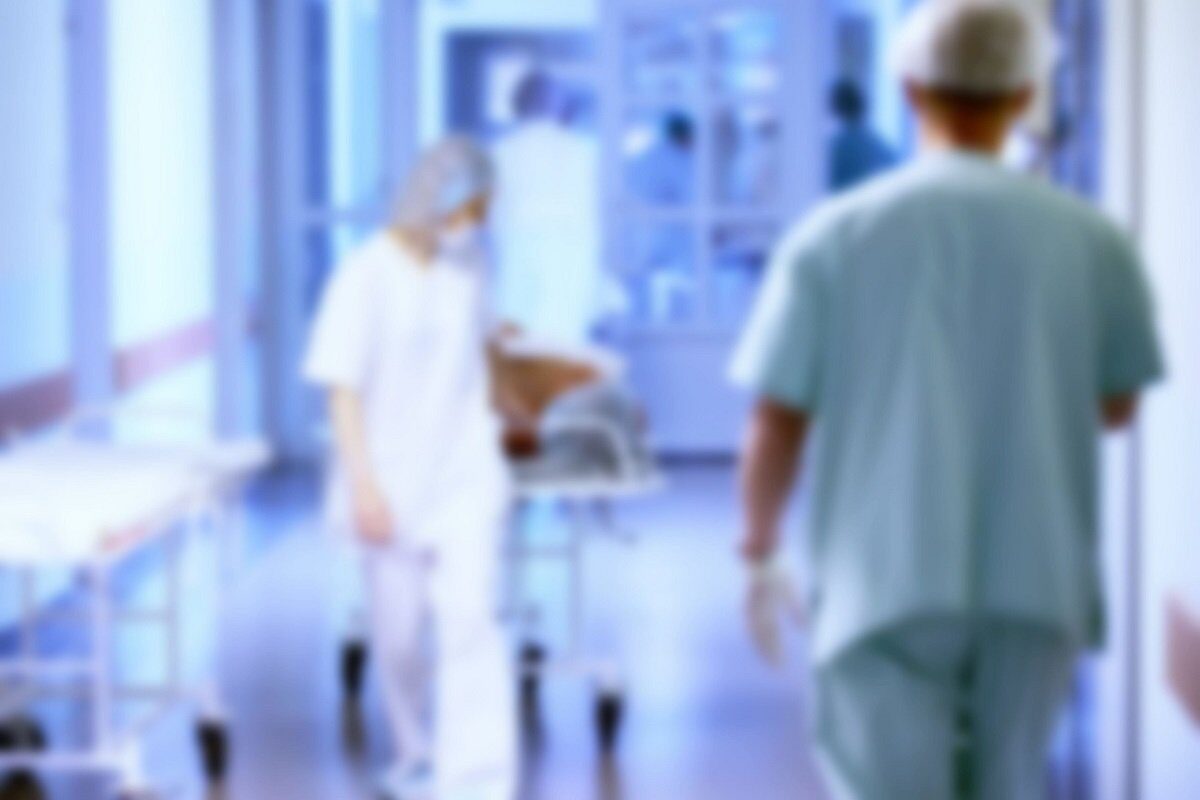 Gărzi medicale, recunoscute ca vechime în muncă: o măsură lăudabilă, dar cu potențiale riscuri O propunere legislativă recentă vizează recunoașterea orelor de gardă efectuate de personalul medical ca vechime în muncă