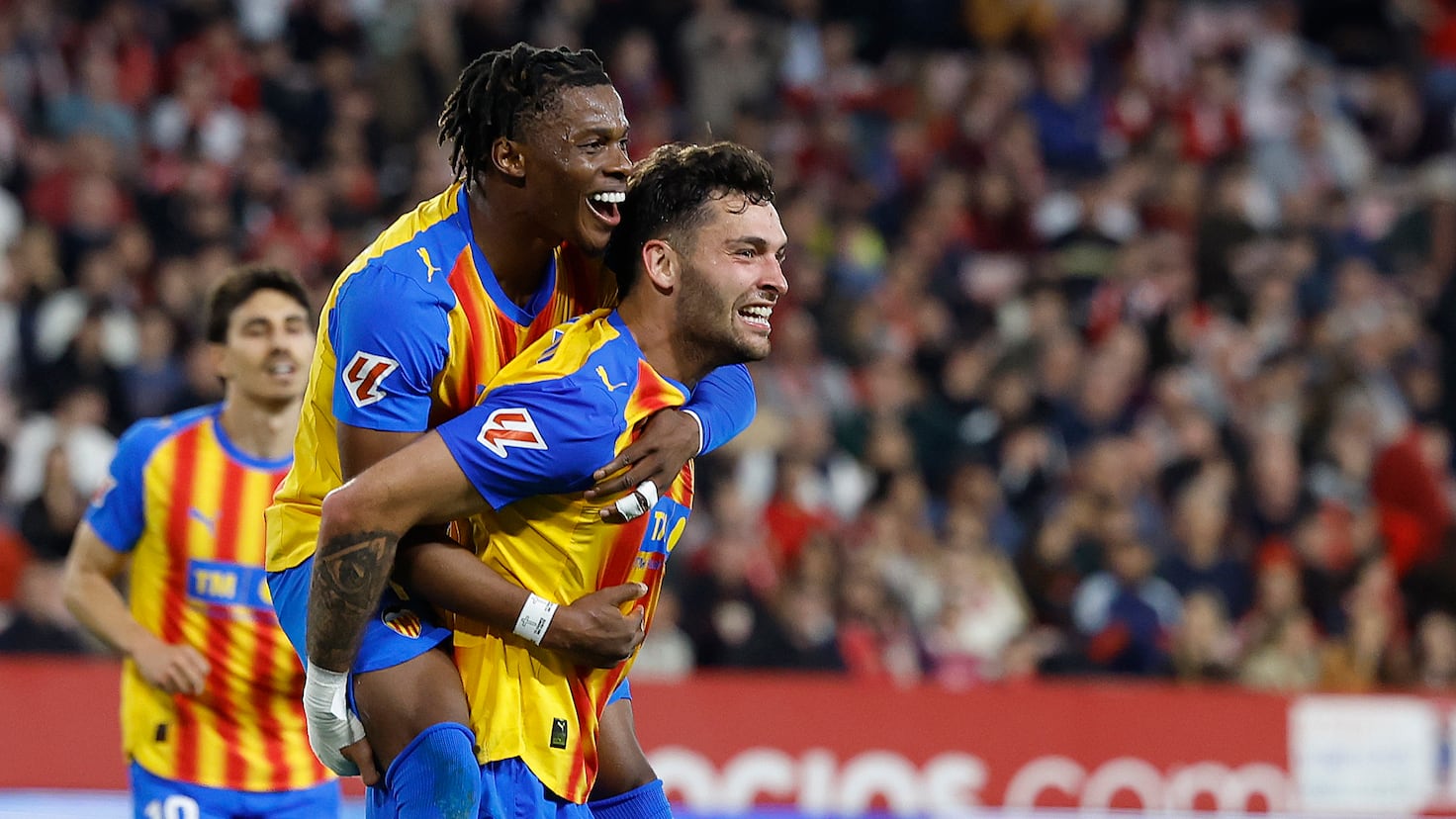 Victorie dramatică pentru Valencia: Dimitrievski, erou în fața Sevillei Valencia a obținut o victorie dramatică în fața Sevillei, cu o prestație solidă și un final tensionat, grație unei intervenții salvatoare a portarului Dimitrievski