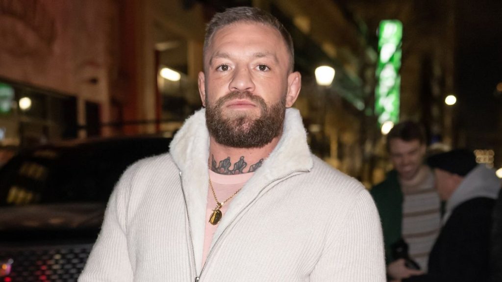 Conor McGregor, provocare neașteptată în UFC: țintește centura BMF și critică greutățile Lupta principală de la UFC 326 a aprins flăcările în lumea artelor marțiale mixte, iar Conor McGregor, starul irlandez, și-a făcut simțită prezența cu o provocare surprinzătoare