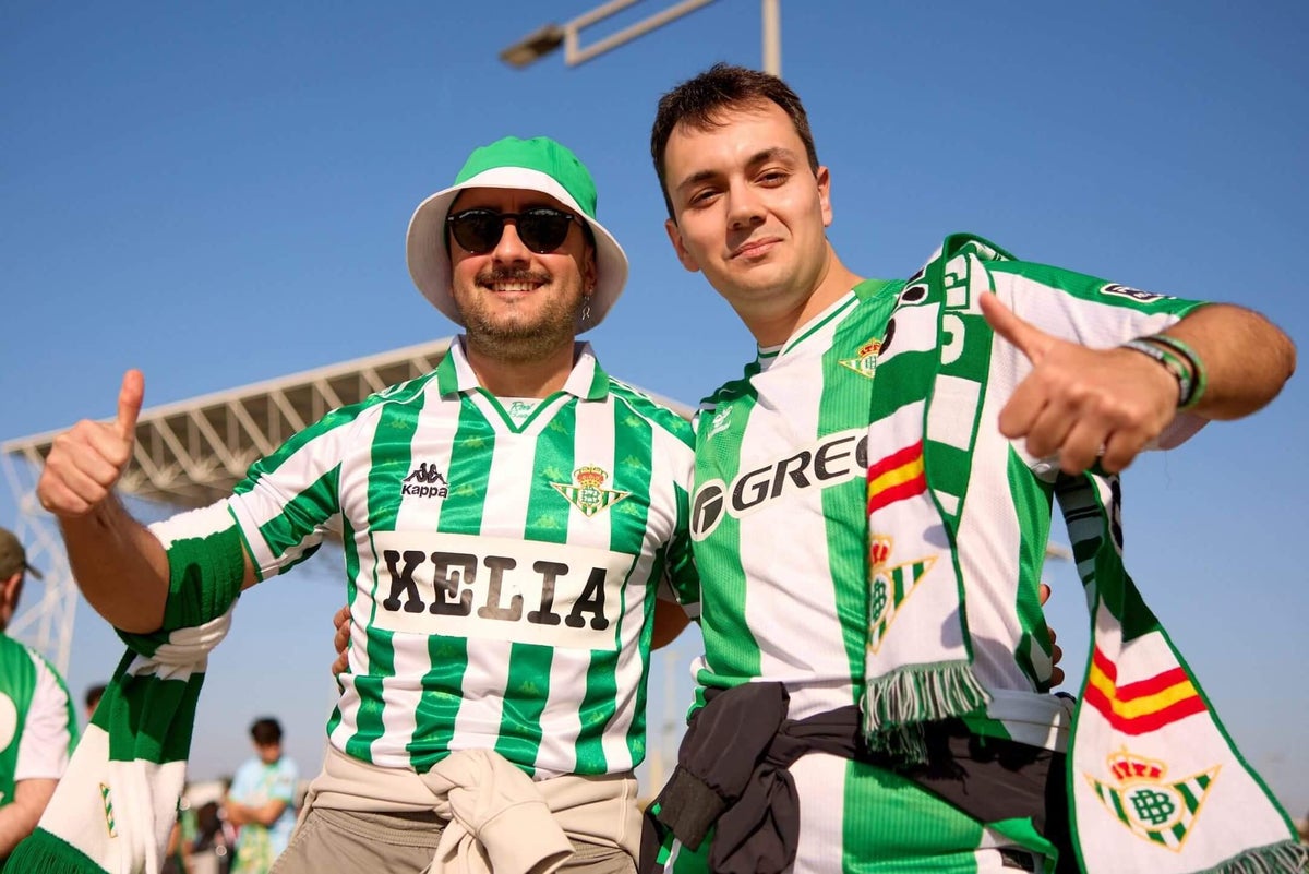 La Liga sărbătorește trecutul: weekend retro pentru echipe și arbitri Madridul va fi, în curând, martorul unei inițiative inedite în fotbalul spaniol