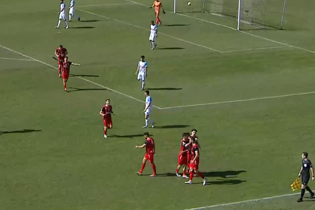 Grădinaru, un gol de poveste în Liga 2: Reșița și Hunedoara, spectacol pe teren CSM Reșița și Corvinul Hunedoara s-au întâlnit duminică dimineața în penultima etapă a sezonului regular din Liga 2