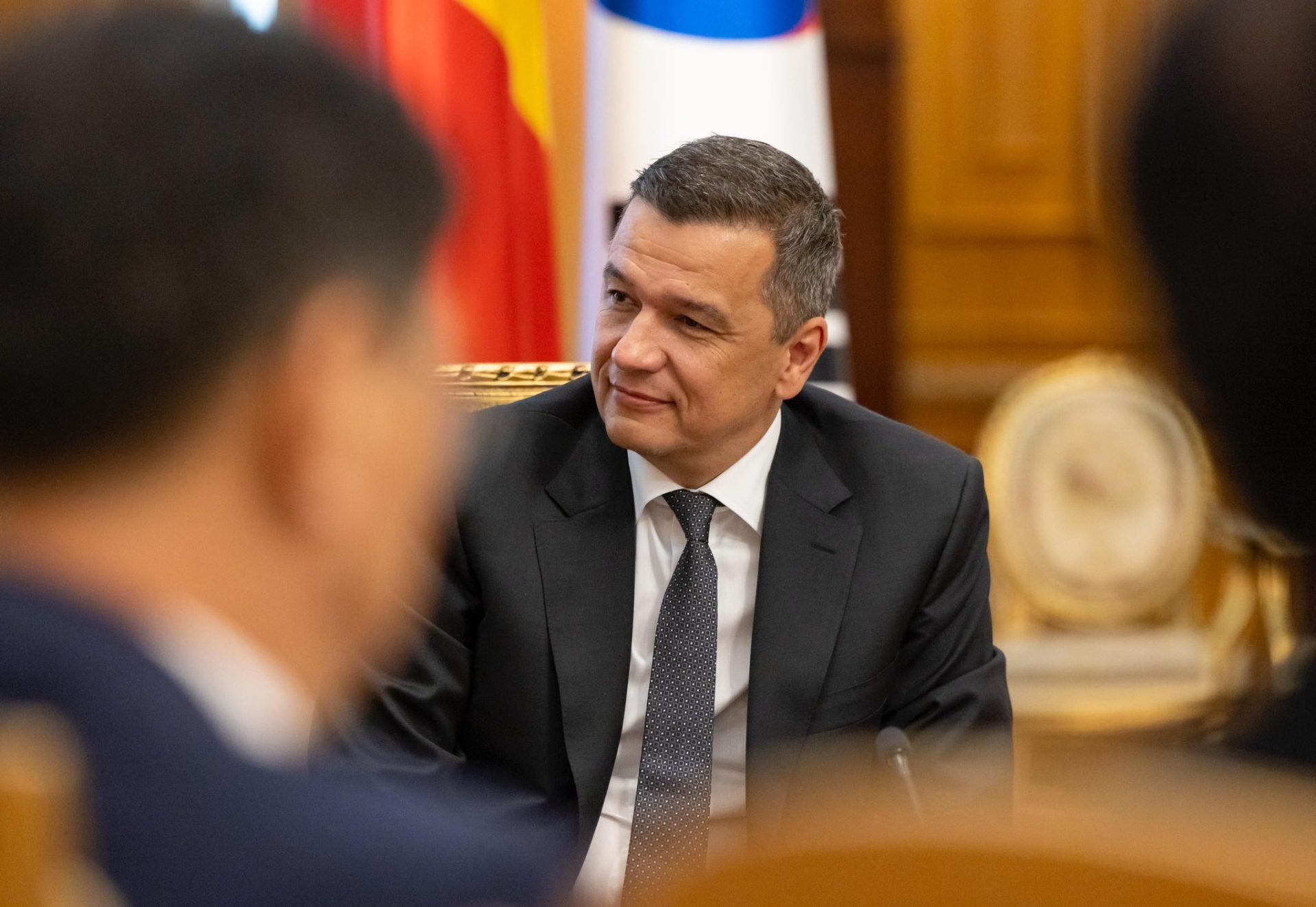 Grindeanu: „Cine nu respectă legea, să plătească” în contextul anchetei DNA Președintele PSD, Sorin Grindeanu, a reacționat marți la ancheta DNA care îl vizează pe Cristian Anton, șeful Autorității Rutiere Române (ARR)
