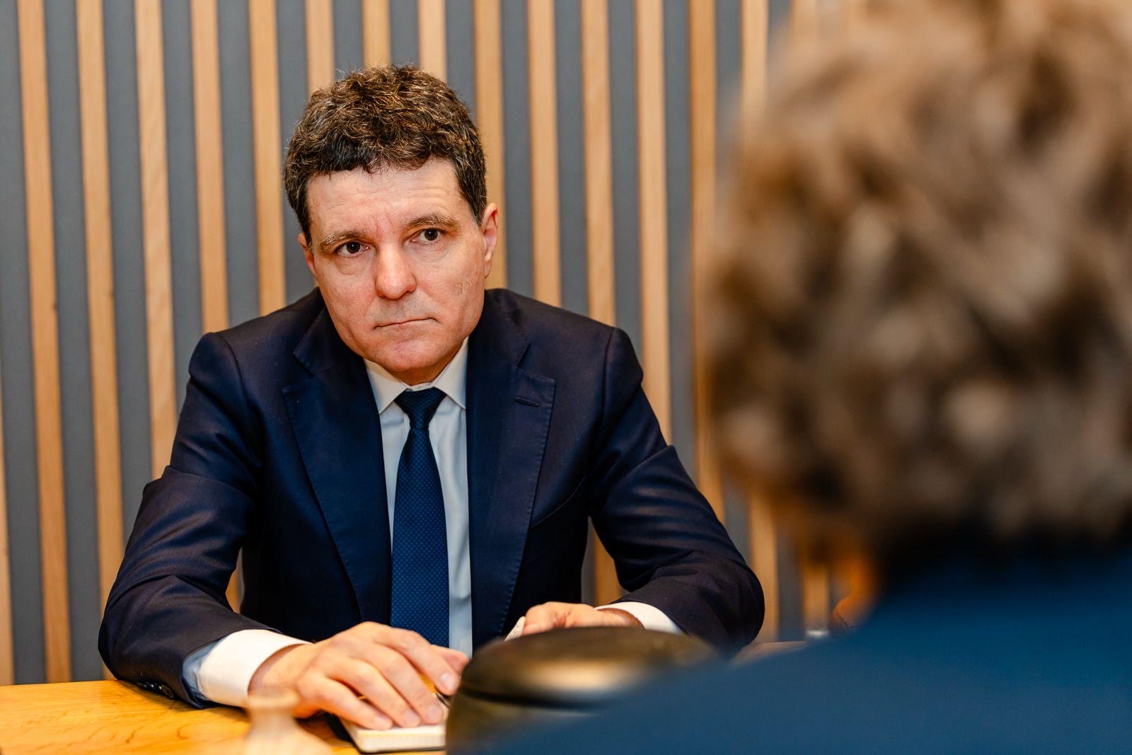 Reforma companiilor de stat, o prioritate urgentă pentru președintele României Președintele României a subliniat importanța crucială a reformei companiilor de stat, declarând că aceasta nu mai poate fi amânată