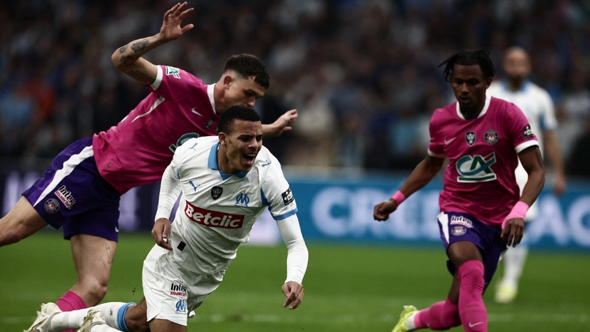 Toulouse avansează în semifinalele Cupei Franței după un meci palpitant cu Marseille, decis la penalty-uri Marseille, 6 martie 2024 – TFC (Toulouse FC) a reușit o performanță remarcabilă miercuri, 4 martie, calificându-se în semifinalele Cupei Franței după o confruntare dramatică cu Olympique Marseille