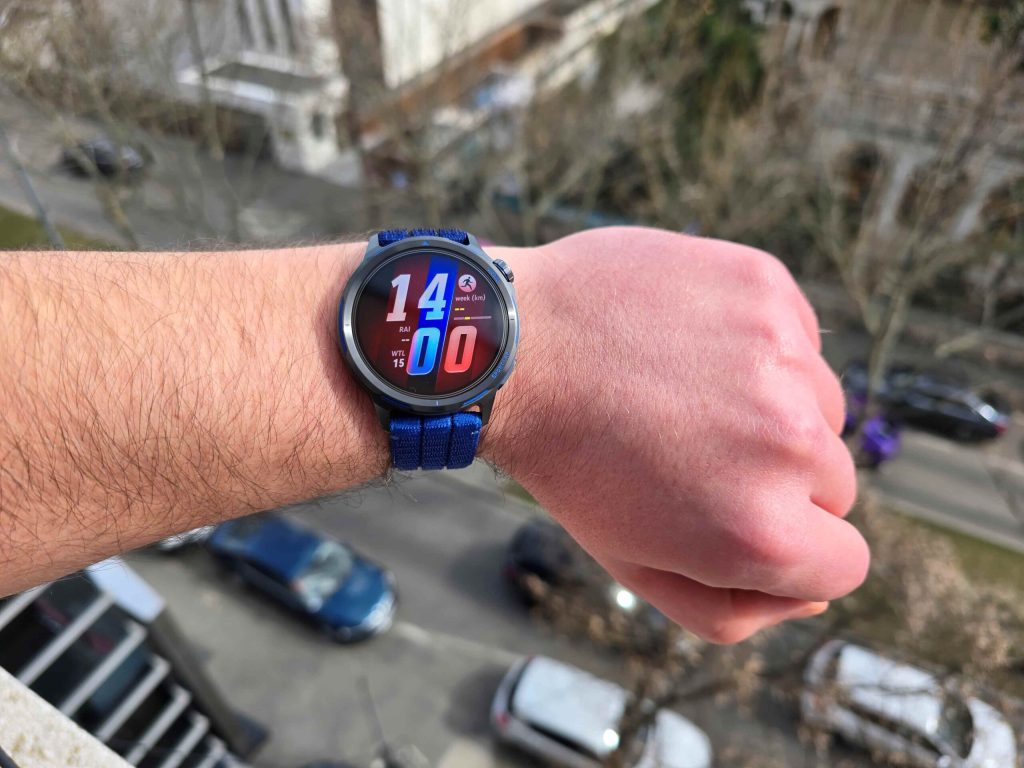 Huawei redefinește smartwatch-urile pentru sportivi cu Watch GT Runner 2 Huawei lansează o nouă generație de smartwatch-uri, Watch GT Runner 2, care promite să estompeze și mai mult granița dintre dispozitivele de lifestyle și instrumentele profesionale pentru sport