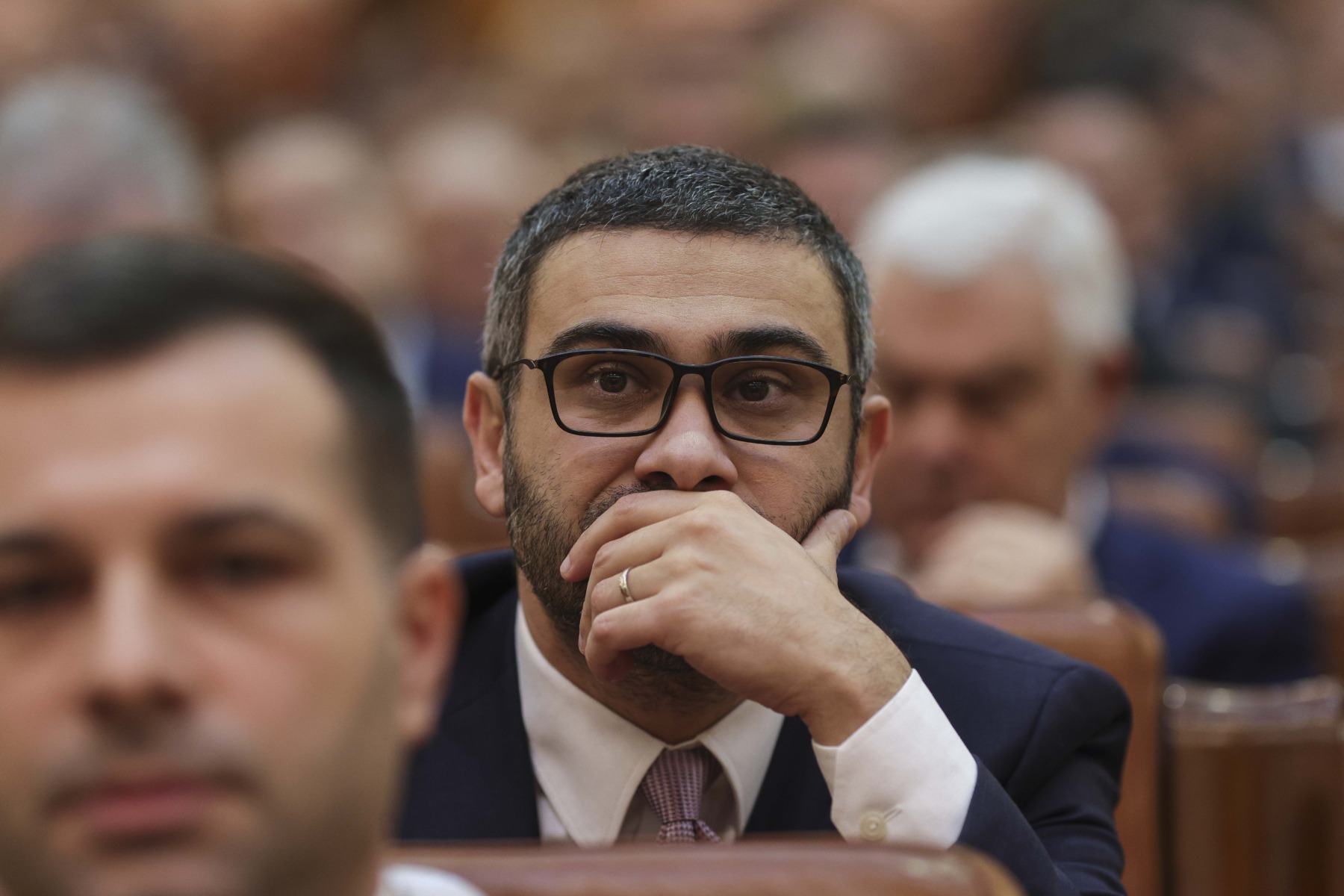 Manole: Ajutorul pentru pensionari cu venituri mici, amânat. Prima plată, după Paște