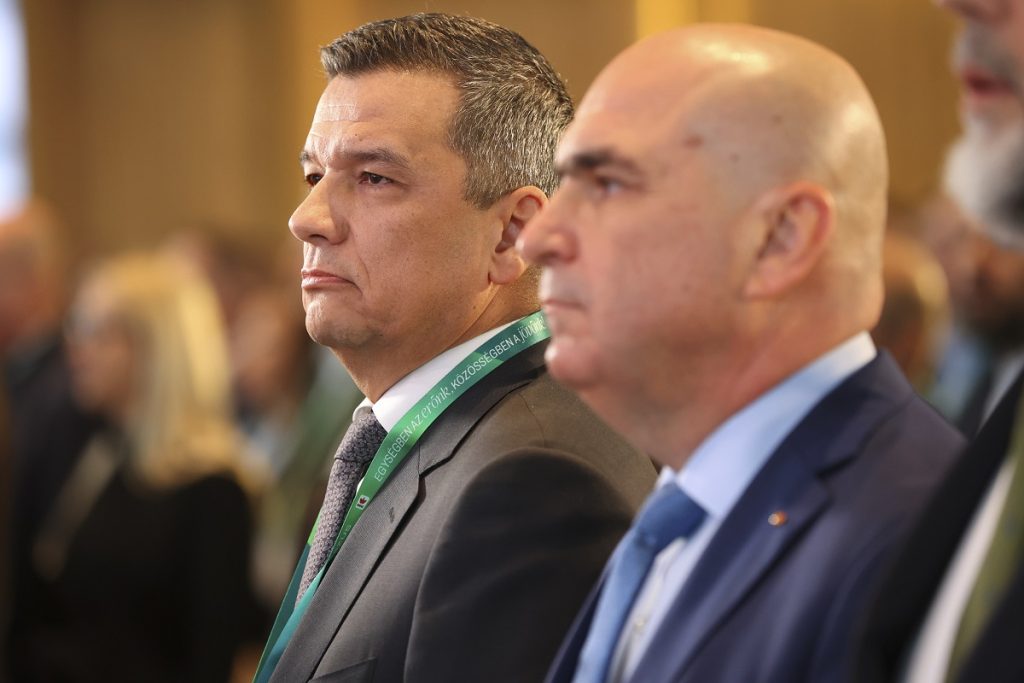 Bolojan avertizează asupra unei potențiale crize politice, pe fondul tensiunilor cu PSD Premierul Ilie Bolojan a admis posibilitatea unei „crize politice”, pe fondul tensiunilor crescute din coaliția de guvernare