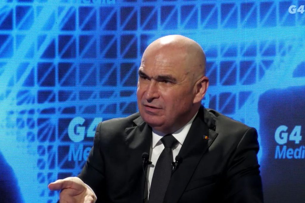 Premierul Ilie Bolojan avertizează PSD: Partidul lui Grindeanu va suporta consecințele unei eventuale crize politice Premierul Ilie Bolojan a declarat într-un interviu pentru G4Media că PSD va fi responsabil pentru eventualele probleme pe care le-ar putea genera prin acțiunile sale în plan politic