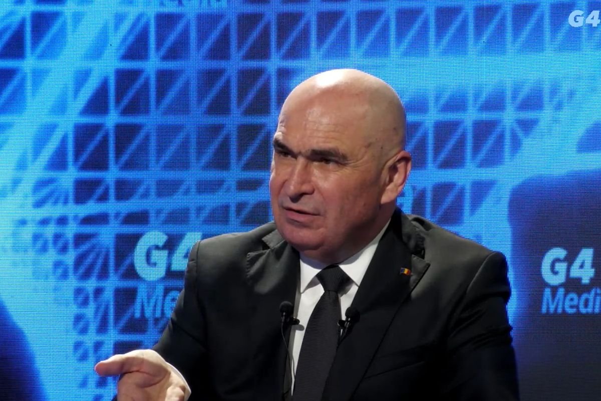 Premierul Ilie Bolojan avertizează PSD: Partidul lui Grindeanu va suporta consecințele unei eventuale crize politice Premierul Ilie Bolojan a declarat într-un interviu pentru G4Media că PSD va fi responsabil pentru eventualele probleme pe care le-ar putea genera prin acțiunile sale în plan politic