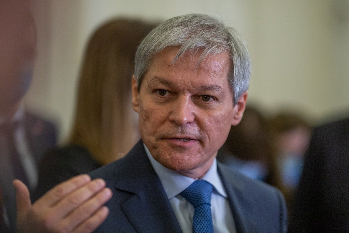 România îl propune pe Dacian Cioloș pentru șefia Francofoniei Primarul general al Capitalei, Nicușor Dan, a anunțat luni, că România a lansat candidatura fostului premier Dacian Cioloș pentru funcția de secretar general al Organizației Internaționale a Francofoniei (OIF)
