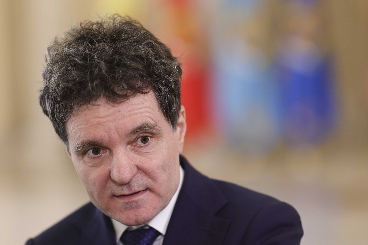 Nicuşor Dan: Guvernul minoritar, soluție nesatisfăcătoare