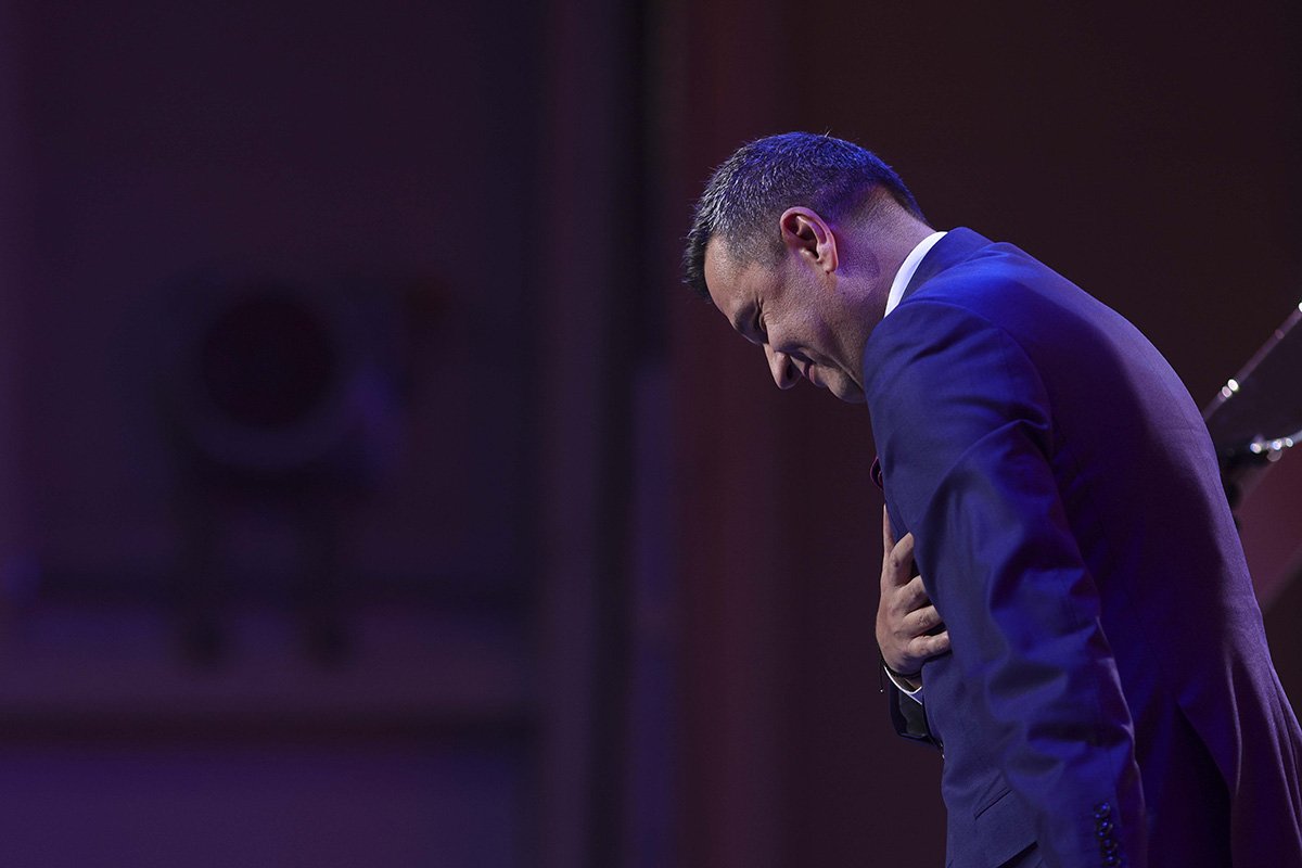 Grindeanu dă startul consultărilor cu primarii PSD pentru a evalua susținerea pentru guvern Președintele PSD, Sorin Grindeanu, va începe vineri, la Slatina, o serie de consultări cu liderii locali ai partidului