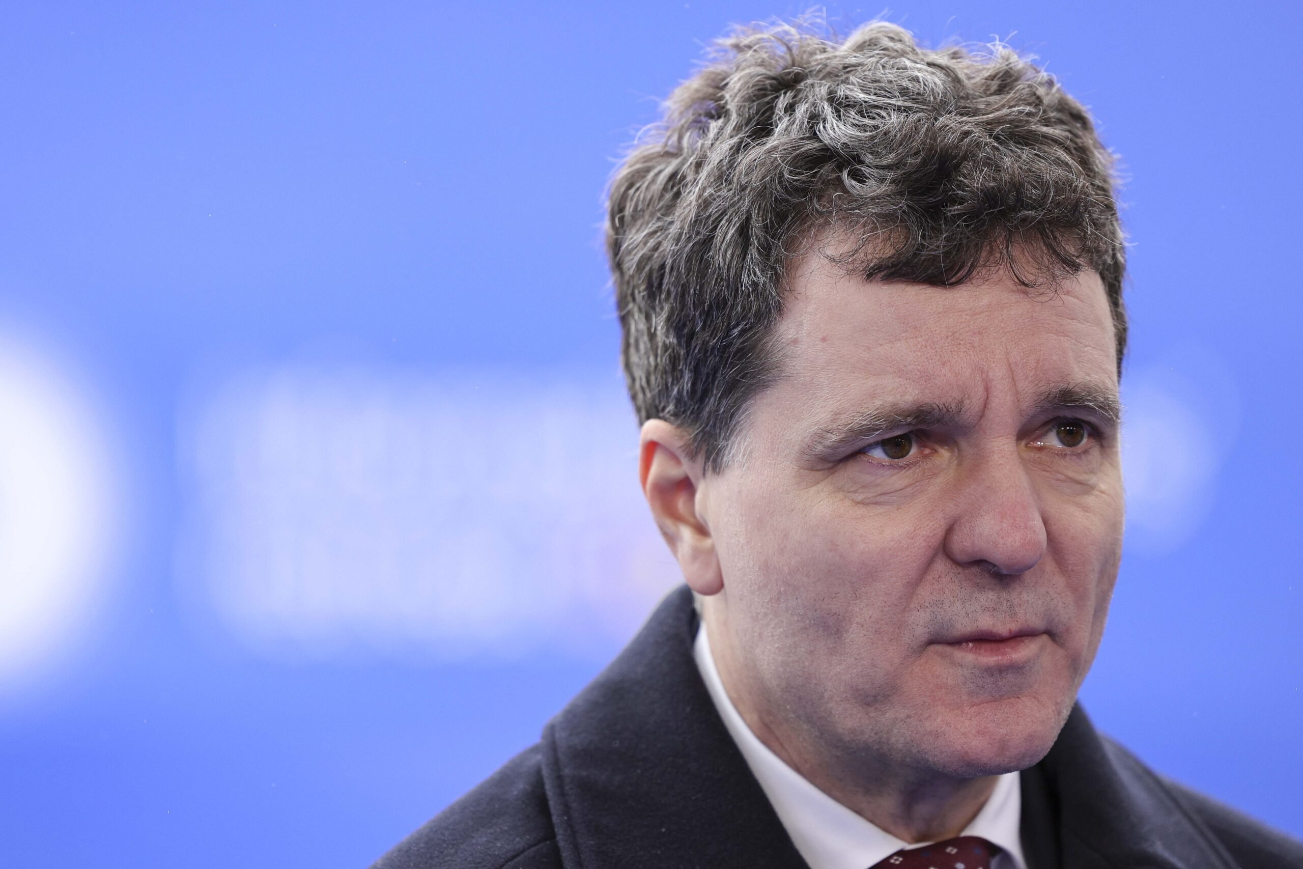 Nicușor Dan, despre atacul SUA-Israel în Iran: Prima reacție a primarului
Sau
Atacul SUA-Israel în Iran: Reacția lui Nicușor Dan, primarul Capitalei