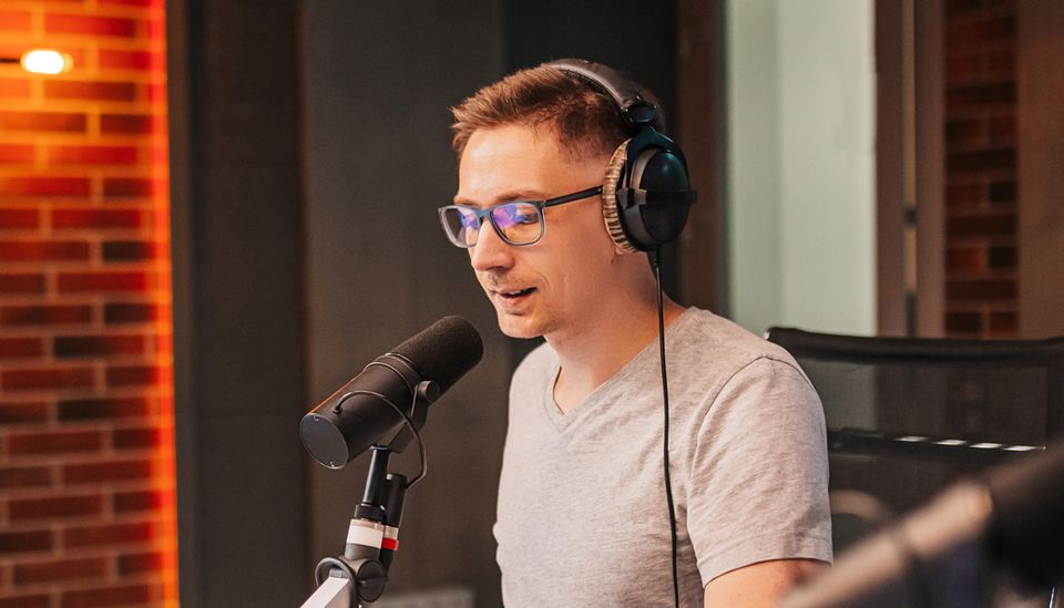 Presiunea costurilor și controlul datelor: soluții pentru radiourile europene Companiile de radio din Europa se confruntă cu dificultăți tot mai mari