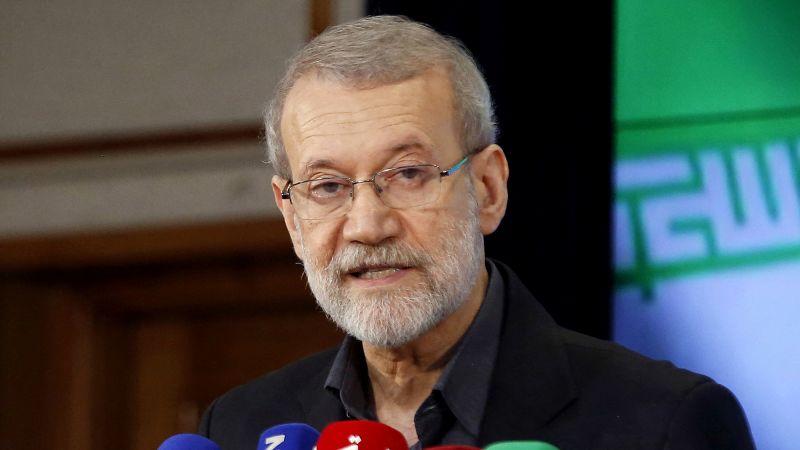 Navă de război americană, cu mii de militari, se îndreaptă spre Orientul Mijlociu O navă de asalt amfibie a Marinei SUA, despre care se crede că transportă mii de pușcași marini și marinari, se apropie de Strâmtoarea Malacca, în apropiere de Singapore