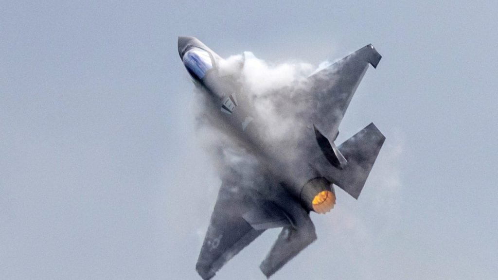 Război aerian: un F-35 israelian doboară un avion de antrenament iranian Războiul din Orientul Mijlociu a intrat într-o nouă fază