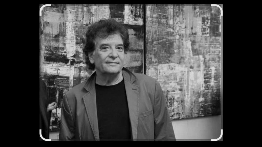 Iulian vrabete, basistul hologramf, a murit