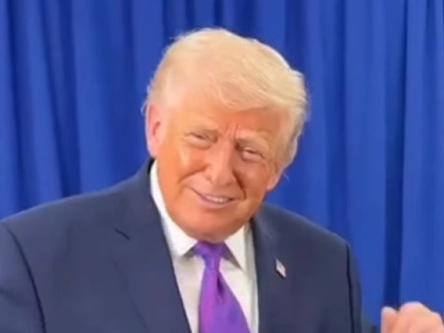 Imagini cu Donald Trump, viralizate: „a rupt internetul”, spun criticii