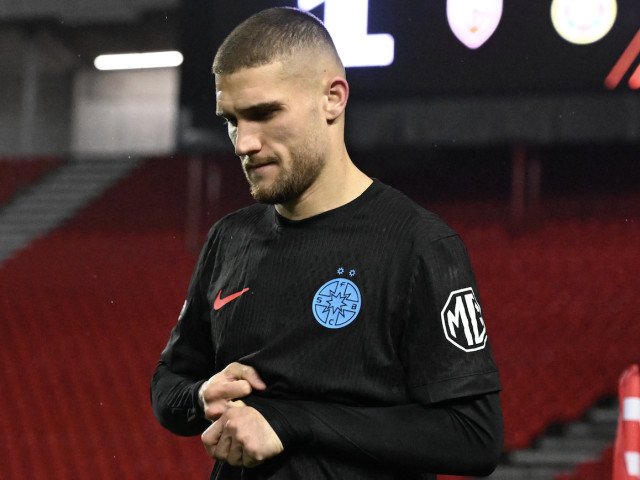 FCSB, în play-out: Reacții din Marea Britanie Echipa de fotbal FCSB a stârnit interesul presei britanice după ce a ratat calificarea în play-off-ul Superligii României, urmând să evolueze în play-out