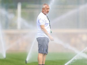 Reghecampf, demis din africa. Revenirea în superligă, condiționată de plata datoriilor