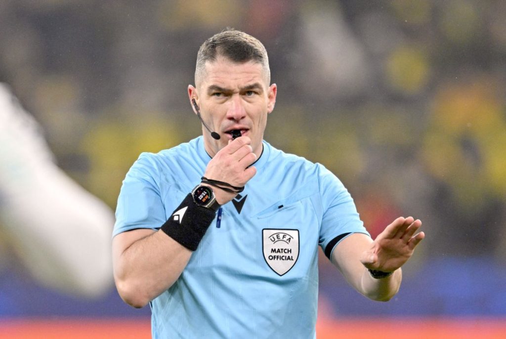 Istvan Kovacs, arbitrul român cu cel mai important palmares, este pe punctul de a fi suspendat după ce a comis o eroare majoră în derby-ul Rapid – Dinamo, încheiat cu scorul de 3-2 pentru giuleșteni