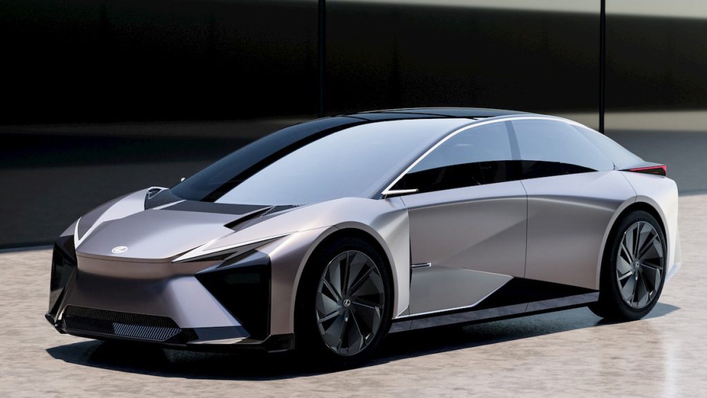 Lexus pregătește un sedan electric de lux, rival pentru Tesla Model S Viitorul Lexus IS electric promite să ofere o alternativă rafinată în segmentul sedanurilor electrice de lux