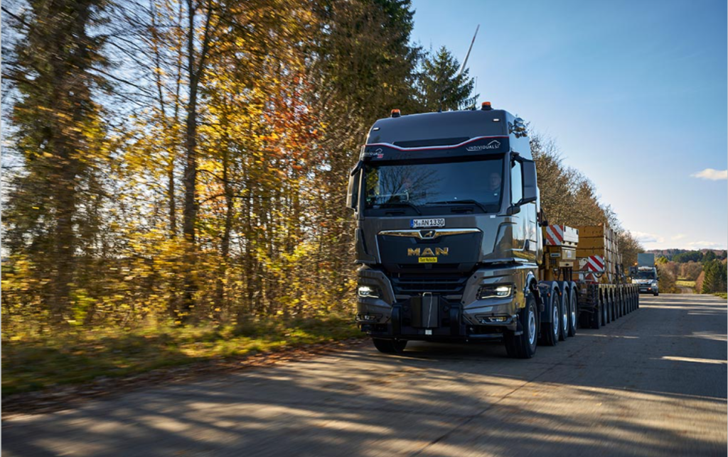 MAN intră pe piața transporturilor grele cu un nou model de camion, capabil să tracteze până la 250 de tone Piața camioanelor dedicate transporturilor agabaritice a primit un nou competitor