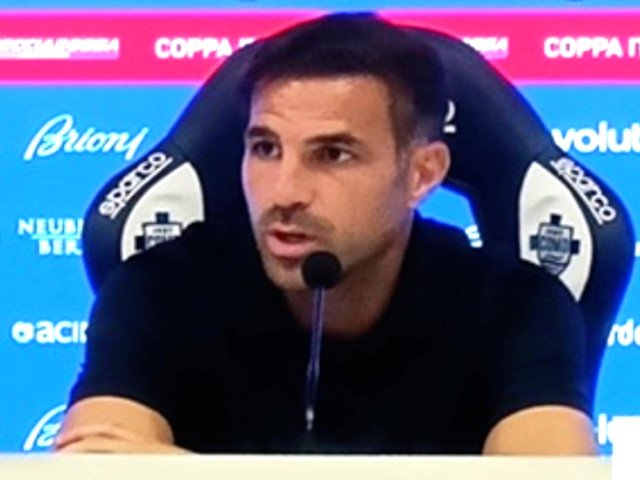 Fabregas l-a atacat din nou pe Chivu, după un meci slab