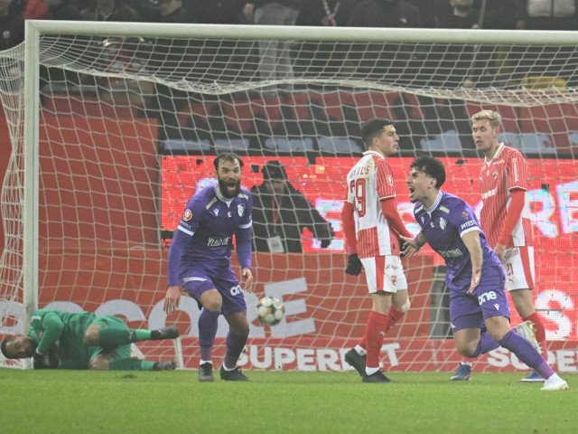 Dinamo, acuzată că va primi puncte în play-off de la FC Argeș, după ce FCSB a ratat titlul Speculații puternice circulă în spațiul public fotbalistic, după ce FCSB a ratat calificarea matematică în play-off-ul Superligii