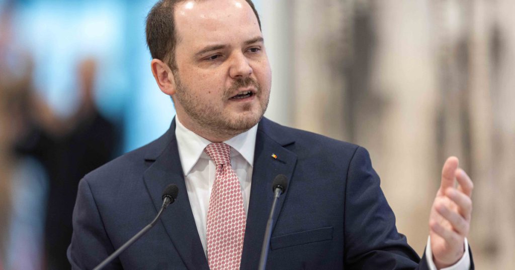 Pacienții români ar putea beneficia de interpretarea la distanță a investigațiilor imagistice București – Pacienții din România ar putea avea acces mai rapid la diagnosticare prin implementarea serviciilor de teleradiologie