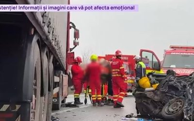 Accident cumplit în Cluj: Cinci morți, între care doi copii Un accident rutier grav a avut loc luni dimineață în județul Cluj, în comuna Sânpaul, soldat cu moartea a cinci persoane, printre care doi minori