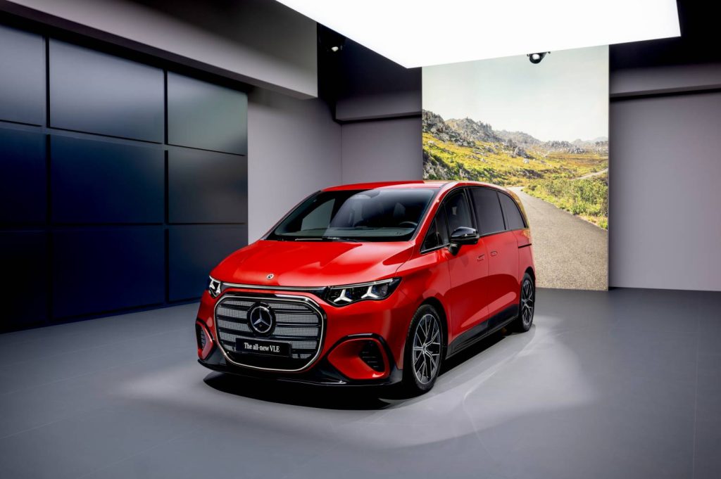 Mercedes-Benz VLE: O nouă abordare a mobilității electrice Discuțiile despre mobilitate au evoluat semnificativ în ultimii ani, trecând de la simpla performanță la o analiză complexă a eficienței, tehnologiei, confortului și adaptabilității