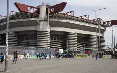 Scandal de corupție în Italia: Achiziția stadionului San Siro, sub lupa anchetei Un scandal de proporții zguduie fotbalul italian, după ce nouă persoane au fost puse sub acuzare într-o anchetă de corupție legată de achiziția stadionului San Siro