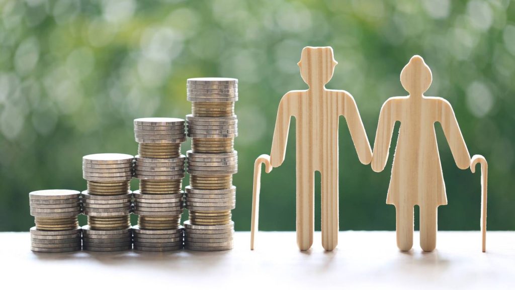 Care sunt diferențele dintre pensia de stat și cea privată?