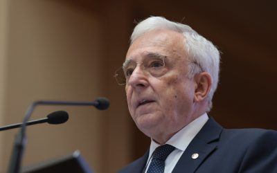 Isărescu: Echilibrul delicat dintre politicile monetare și fiscale este esențial pentru stabilitate Bucureștiul găzduiește, în această săptămână, conferința The Economist, un eveniment care adună lideri politici, economiști și oameni de afaceri pentru a discuta despre provocările economice și geopolitice globale