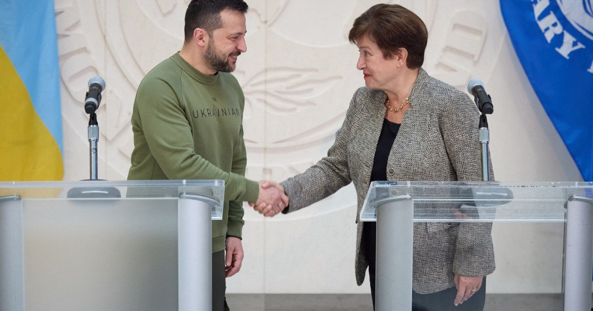 FMI aprobă program financiar pe 4 ani pentru stabilizarea economiei ucrainene.