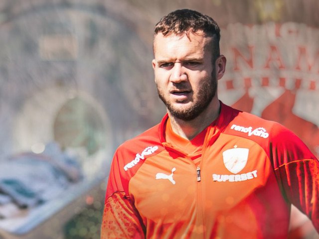 Andone, pesimist în privința lui Pușcaș la Dinamo: „Nu o văd bine!” Fostul antrenor al echipei Dinamo, Ioan Andone, a exprimat îngrijorare cu privire la viitorul atacantului George Pușcaș în cadrul clubului