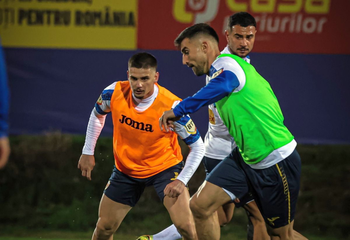 Ultimul antrenament la Mogoșoaia, România se pregătește pentru barajul cu Turcia Naționala României a efectuat marți seară ultimul antrenament la Mogoșoaia, înainte de plecarea spre Istanbul, unde va juca împotriva Turciei în barajul pentru calificarea la Campionatul Mondial