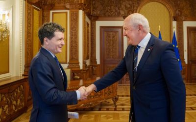 Dan reconfirmă sprijinul României pentru Republica Moldova în discuțiile cu premierul Munteanu Bucureștiul își reiterează angajamentul de susținere a Republicii Moldova, a transmis marți președintele României, Nicușor Dan, după o întâlnire cu premierul de la Chișinău, Alexandru Munteanu