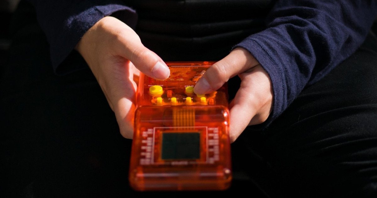 Tetris, terapia eficientă pentru victimele traumelor: Un nou studiu schimbă abordarea în tratamentul PTSD Un studiu recent, publicat în revista The Lancet Psychiatry, aruncă o nouă lumină asupra tratamentului tulburării de stres post-traumatic (PTSD)