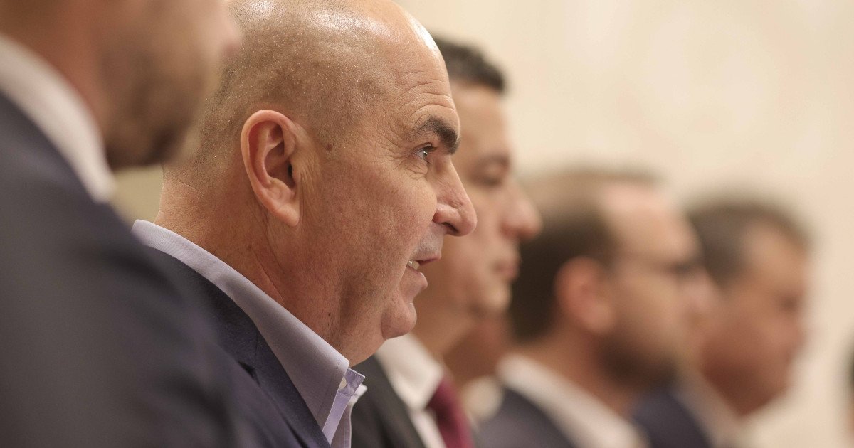 Blocaj în coaliție din cauza bugetului pe 2026: PSD amenință cu ieșirea de la guvernare Scandal pe bugetul pentru 2026 în coaliția de guvernare