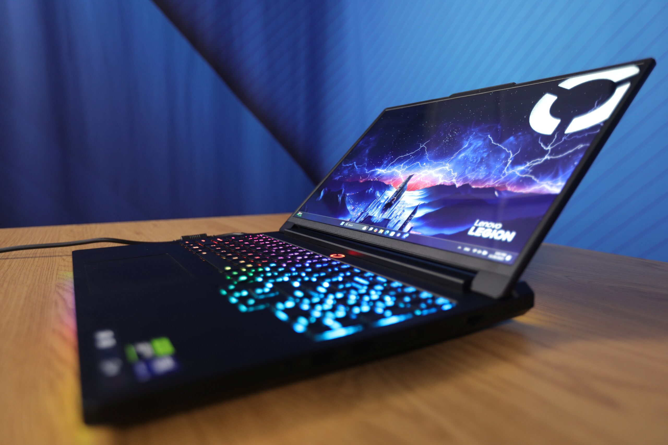 Laptopul tău poate trăi mai mult: sfaturi practice pentru prelungirea duratei de viață Durata medie de viață a unui laptop este estimată între doi și cinci ani, conform experților