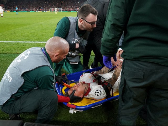 Liverpool: Scena de groază pe teren! Deget rupt și țipete de durere