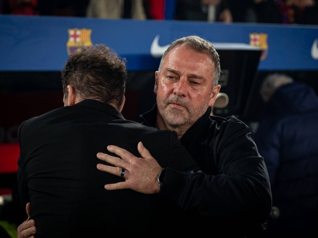 Ilie Dumitrescu, verdict dur pentru Hansi Flick după eșecul Barcelonei Fostul mare fotbalist român, Ilie Dumitrescu, a avut o reacție tranșantă la adresa antrenorului Barcelonei, Hansi Flick, în urma meciului pierdut de formația catalană în fața celor de la Atletico Madrid