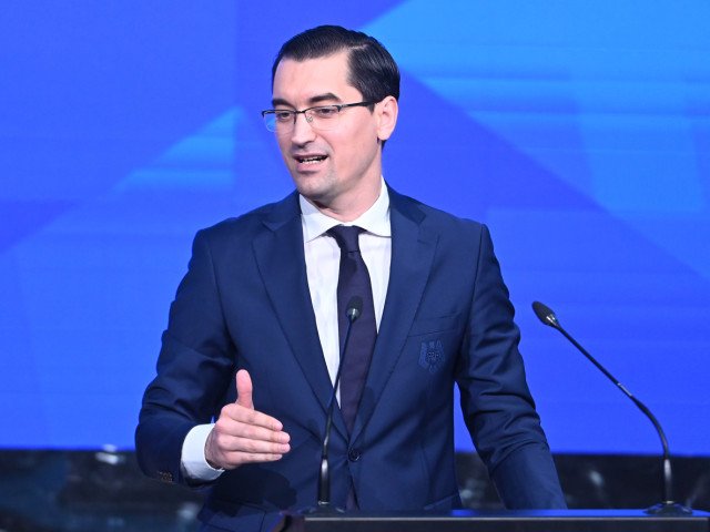 Răzvan Burleanu, reales pentru al patrulea mandat la FRF, cu o victorie zdrobitoare București – Răzvan Burleanu va continua să conducă Federația Română de Fotbal (FRF)