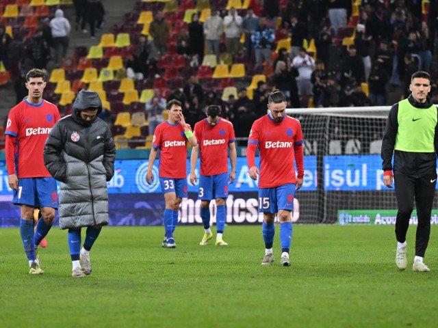 Reacția unui fotbalist, după criticile primite și înfrângerea cu U Cluj Fotbalistul vizat de critici din partea patronului FCSB, Gigi Becali, a răspuns public la o zi după înfrângerea echipei sale în fața celor de la U Cluj, scor 3-1