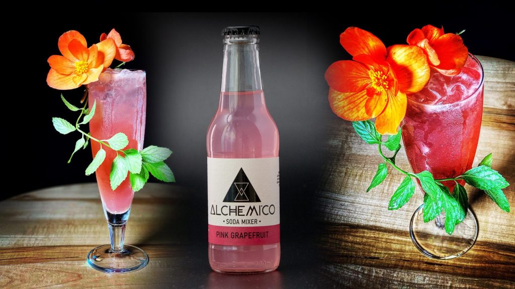 Alchemico lansează un nou mixer, promițând o experiență perfectă pentru iubitorii de tequila Noua gamă de mixere tip soda a producătorului Alchemico include sortimentul Pink Grapefruit, descris ca fiind alegerea ideală pentru prepararea cocktailului Paloma