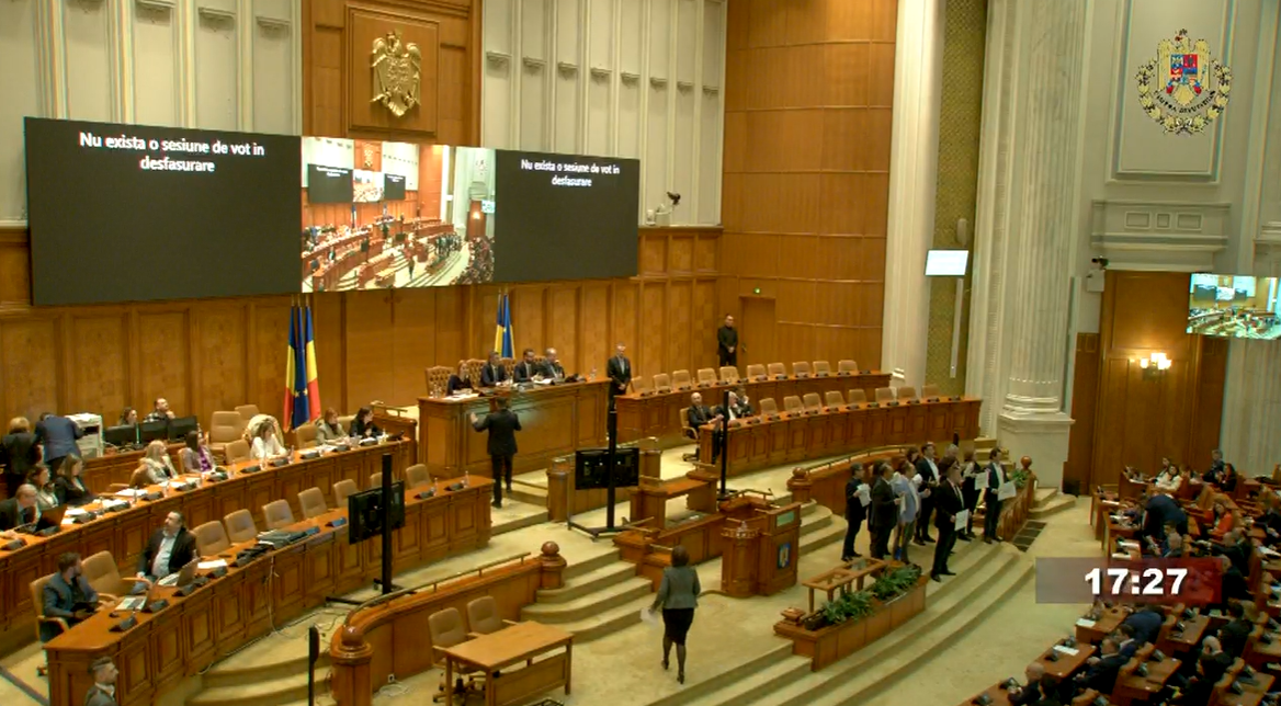 Parlamentul aprobă dislocarea temporară a trupelor americane Plenul reunit al Parlamentului a aprobat cu o majoritate covârșitoare proiectul de hotărâre prin care se ia act de scrisoarea președintelui Nicușor Dan privind dislocarea temporară în România a unor echipamente și forțe militare americane